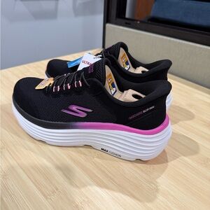 Skechers Women's Black and Pink Running Shoes - size 7 - max cushion